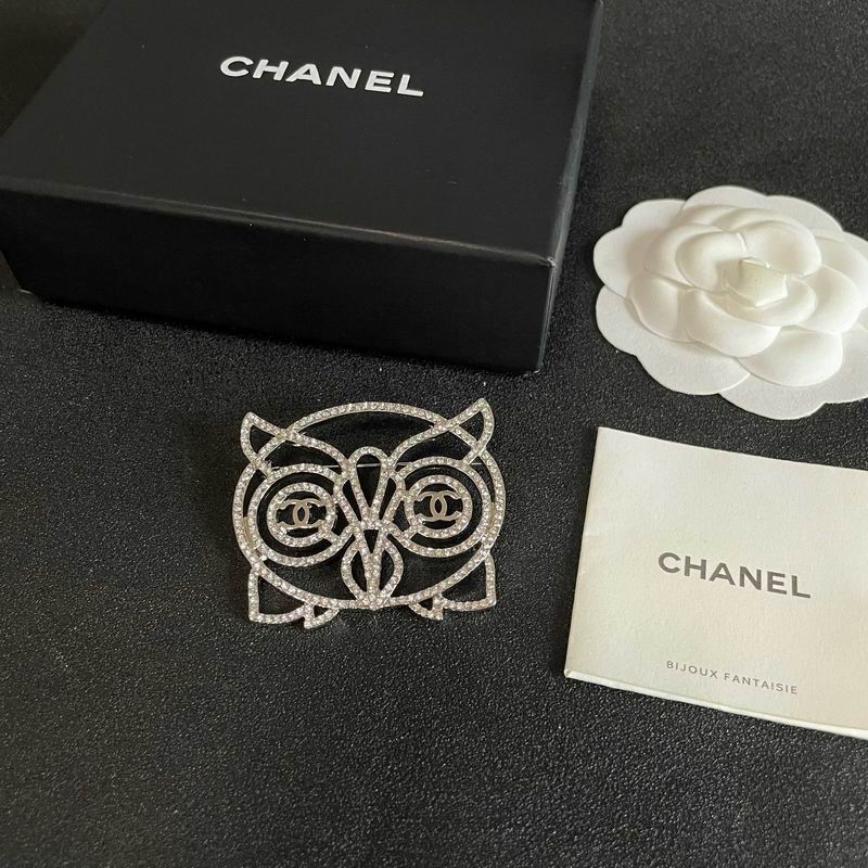 Chanel Brooch 07yxs23